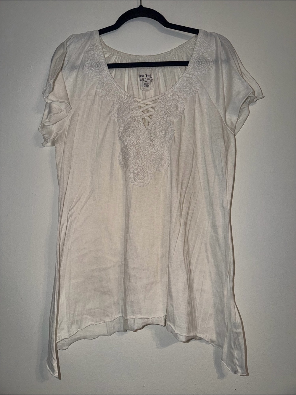 New York Laundry White Embroidered Lace-Up Peasant Top